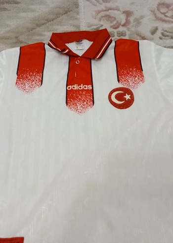 Kırmızı Kısa Kollu Erkek Forma - Görsel 2