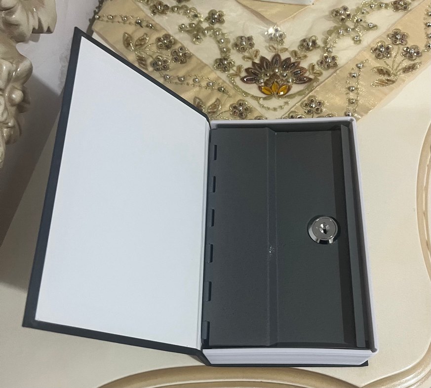 The New English Dictionary - Siyah Kapak çelik kasa - Görsel 3