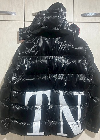 Moncler Valantino Siyah Parlak Erkek Mont - Görsel 9