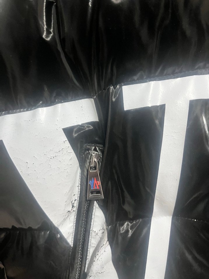 Moncler Valantino Siyah Parlak Erkek Mont - Görsel 2