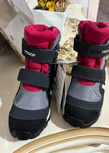 Adidas Kız Çocuk Gri-Pembe Cırtcırtlı Spor Ayakkabı - Görsel 3