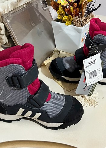 Adidas Kız Çocuk Gri-Pembe Cırtcırtlı Spor Ayakkabı - Görsel 2