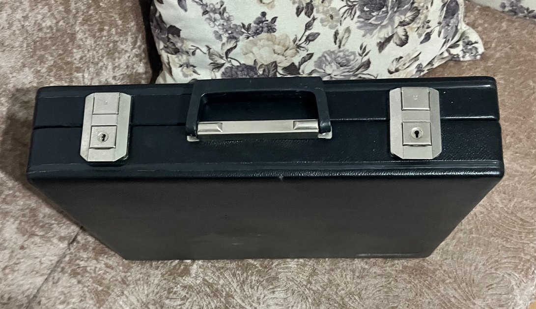 Klasik Siyah Tokalı Erkek Evrak Çantası - Görsel 3