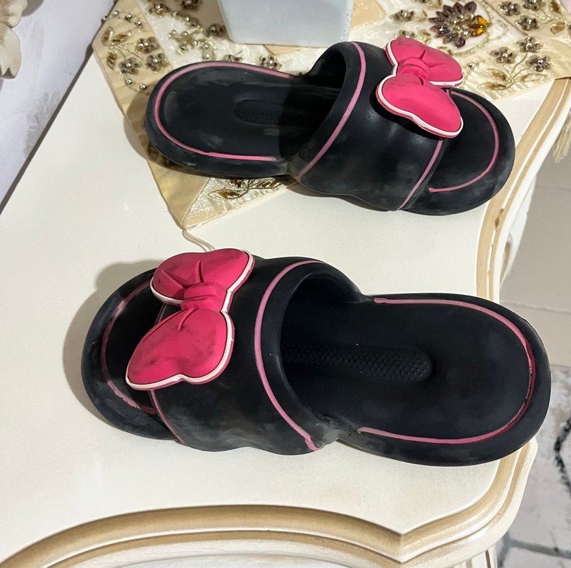 Kızlar için Pembe Fiyonk Detaylı Terlik - Görsel 2