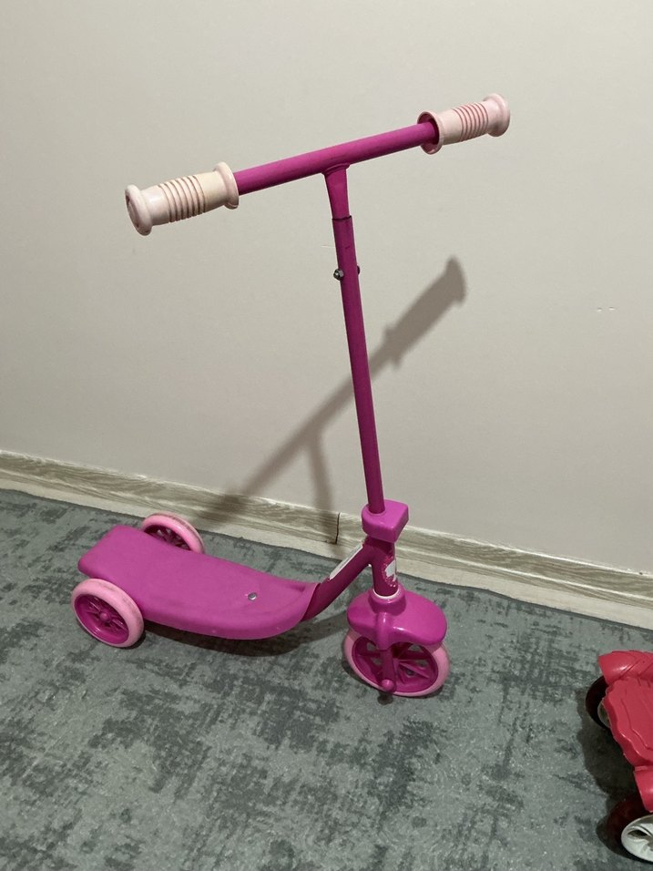Pastel Pembe Çocuk Scooter'ı - Görsel 4