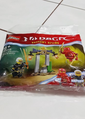 Lego Ninjago Altın Figürlü Savaş Seti - Görsel 2