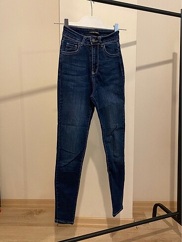 32 Beden lacivert Renk Lacivert skinny jean