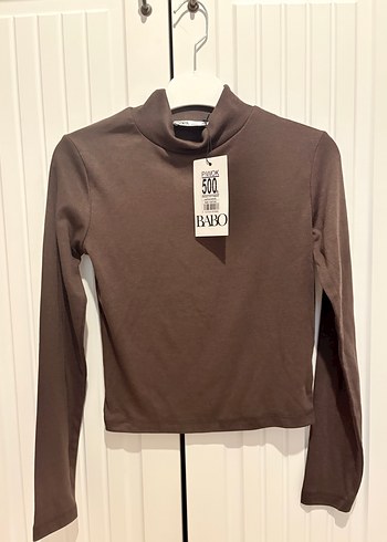 Kahverengi Boğazlı Kadın Bluz - Görsel 3