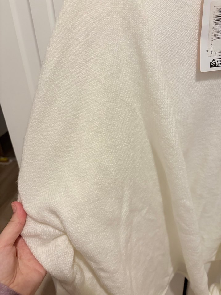 Beyaz V Yaka Örgü Salaş Kazak - Görsel 5