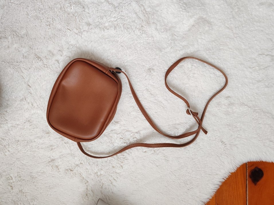 Taba Minimalist Deri Kadın Çapraz Çanta - Görsel 2