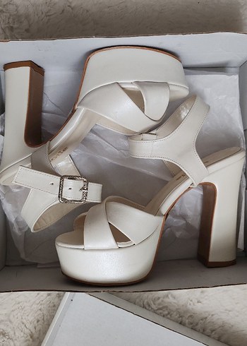 Beyaz Platform Topuklu Gelin Ayakkabı - Görsel 4