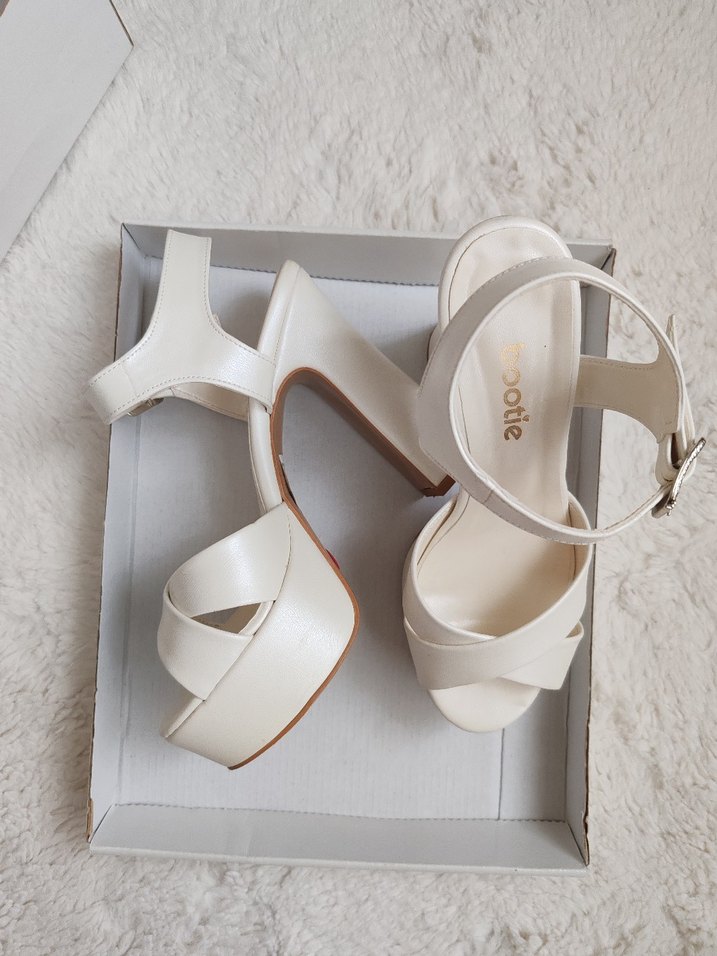 Beyaz Platform Topuklu Gelin Ayakkabı - Görsel 2