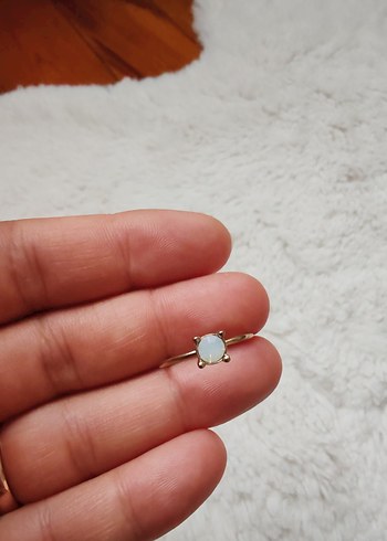 Minimalist Beyaz Taşlı Kadın Yüzük - Görsel 2