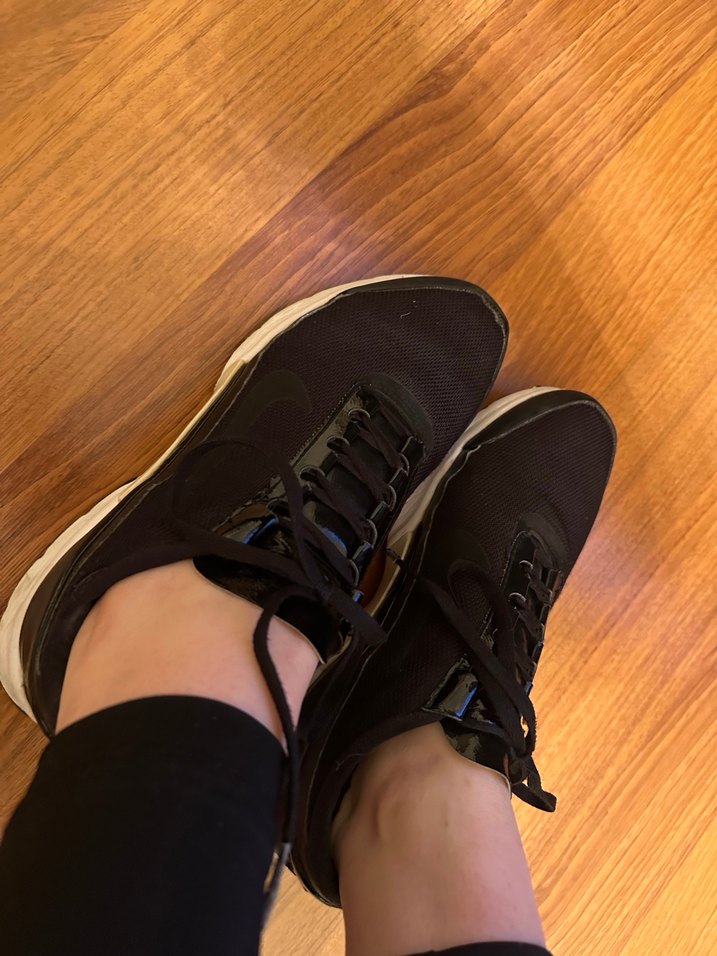 Orjinal nike marka siyah kadın spor ayakkabı - Görsel 3