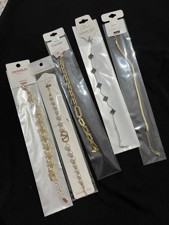 Zincir Detaylı Parlak Altın Kadın Bileklik - Görsel 4