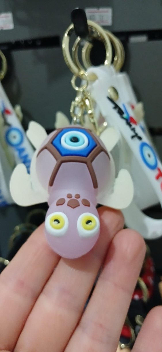 Gri Tom Temalı Püsküllü Anahtarlık - Görsel 3