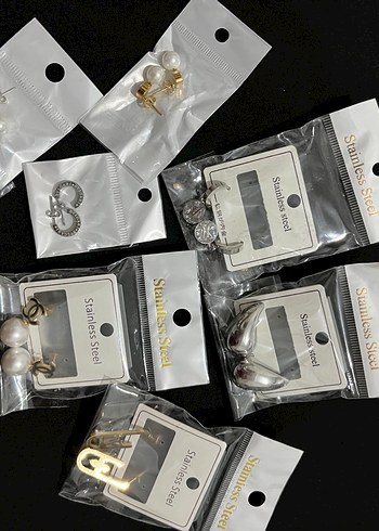 Renkli Payetli Mini Küpeler - Görsel 3