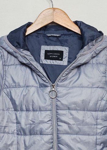 Gri Kapüşonlu Kadın Mont - Görsel 2