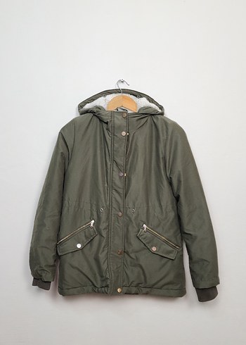 Düğmeli Kapüşonlu Kadın Mont - Görsel 2