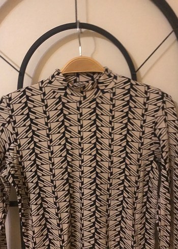 Geometrik desenli bluz - Görsel 4