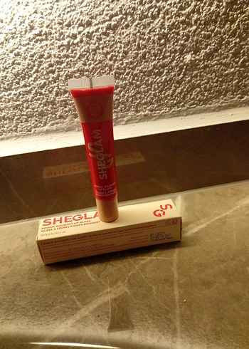 SHEGLAM Dudak Parlatıcısı - Görsel 2