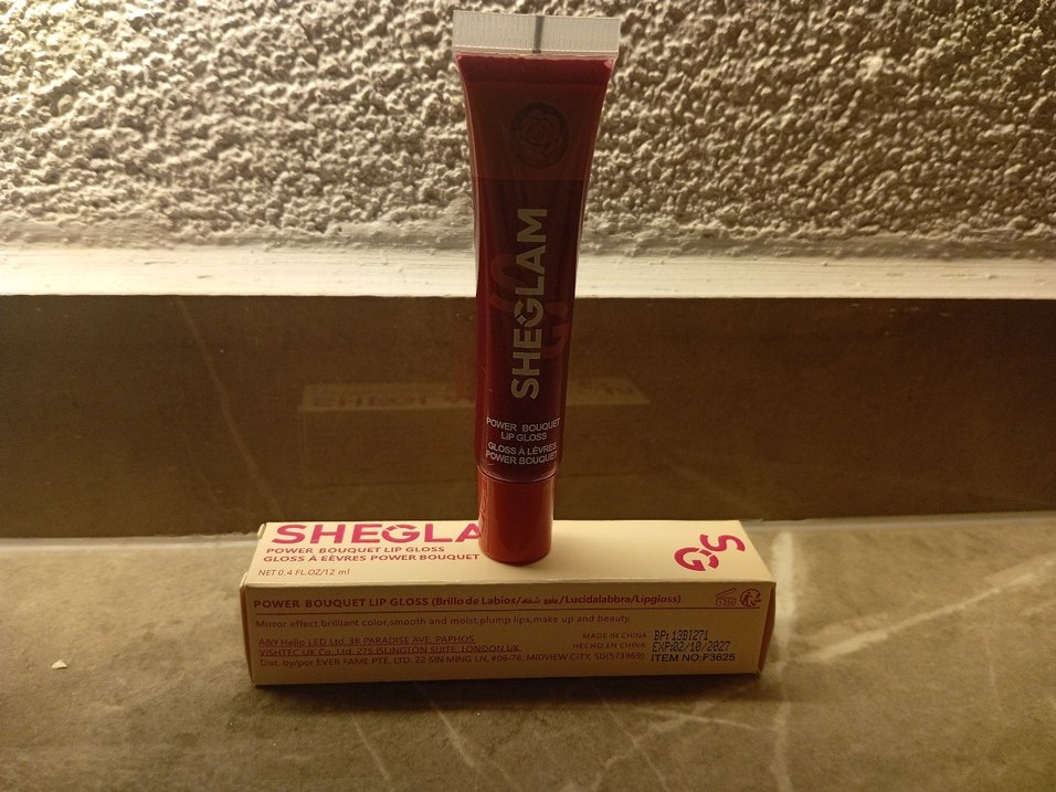 SHEGLAM Dudak Parlatıcısıdır. - Görsel 2
