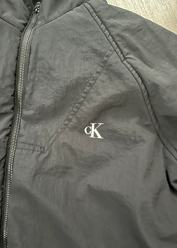 Calvin Klein yağmurluk - Görsel 3