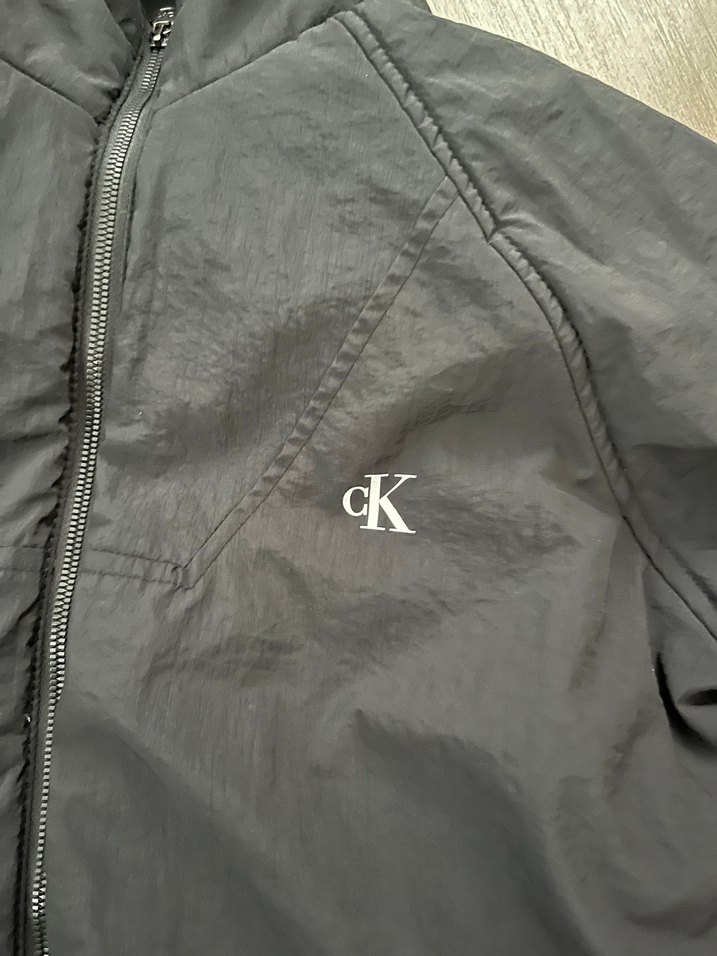 Calvin Klein yağmurluk - Görsel 3