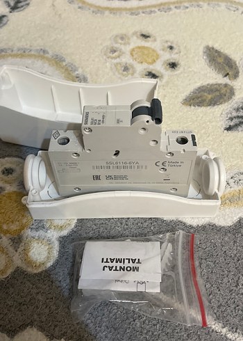 Siemens B16 Mini Devre Kesici 230-400V Beyaz - Görsel 2