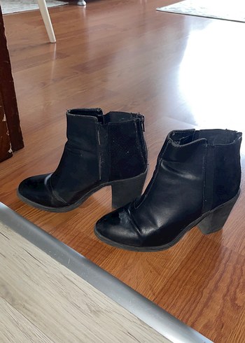 Siyah Deri Goth Kadın Bot - Görsel 3