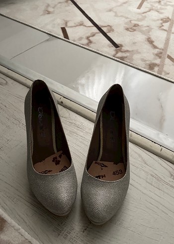 Gri Yılan Desenli Yüksek Topuklu Kadın Ayakkabı - Görsel 2