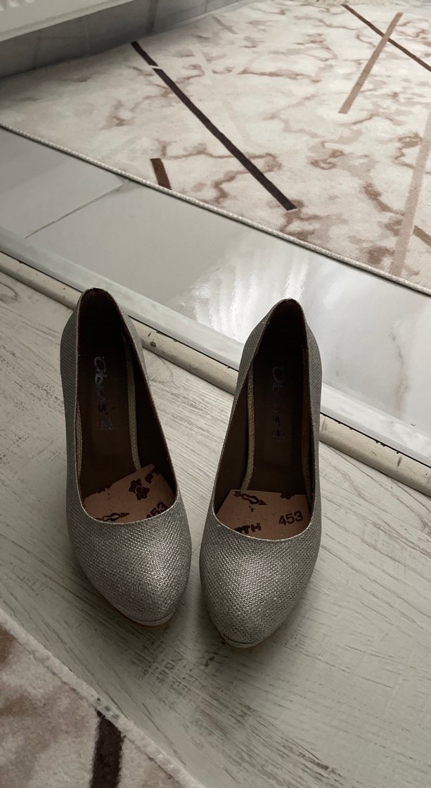 Gri Yılan Desenli Yüksek Topuklu Kadın Ayakkabı - Görsel 2