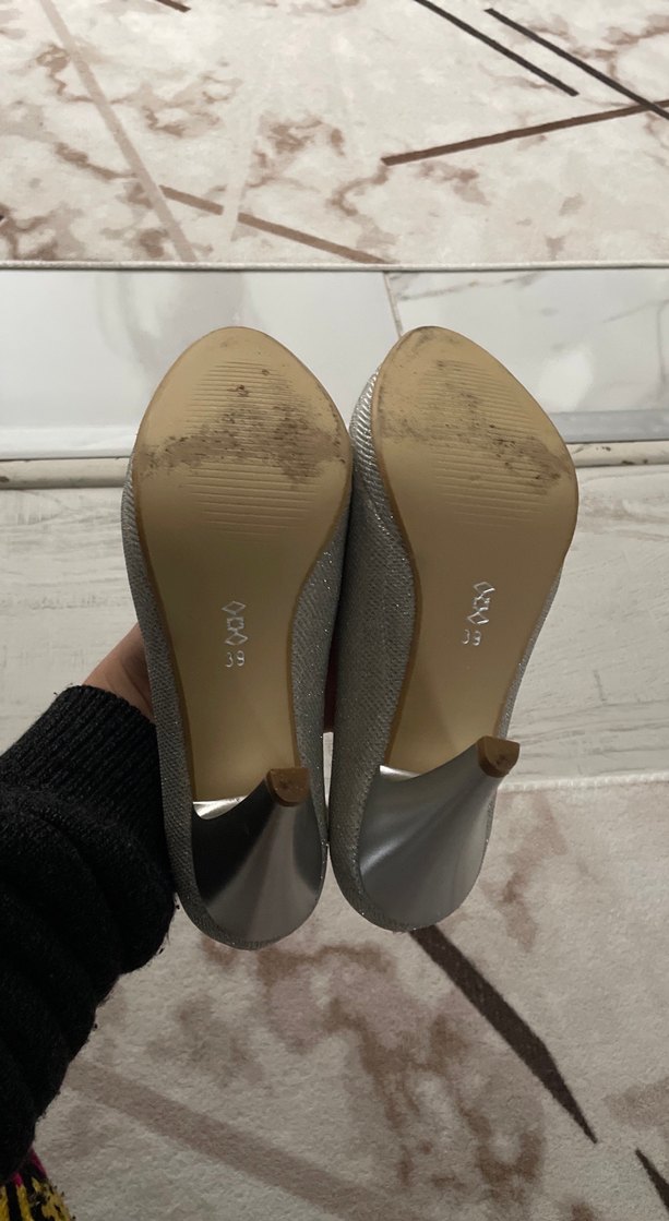 Gri Yılan Desenli Yüksek Topuklu Kadın Ayakkabı - Görsel 4