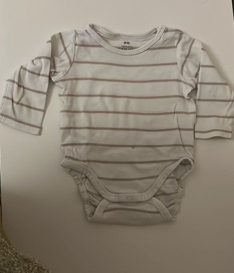 H&M body set 3-6 ay - Görsel 3