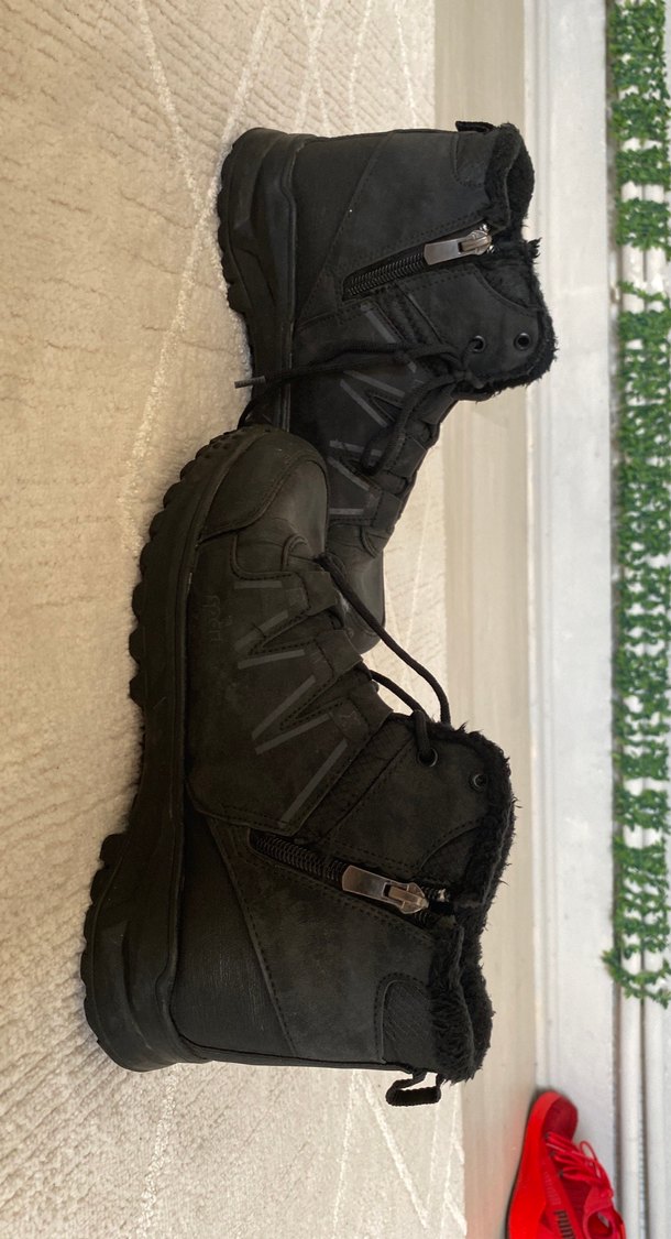 Siyah Kürklü Erkek Bot - Görsel 3