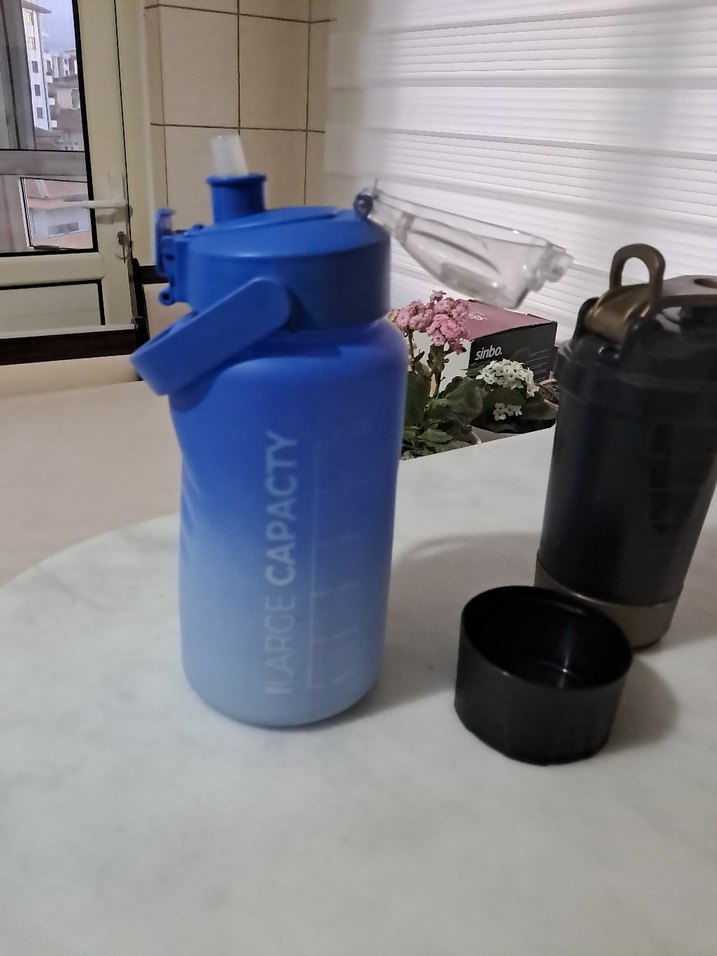 2 adet Çocuklar için koyu mavi termos şişe ve  1 adet kol saati - Görsel 4