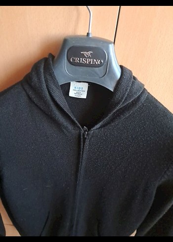 Siyah kapüşonlu triko erkek çocuk - Görsel 5