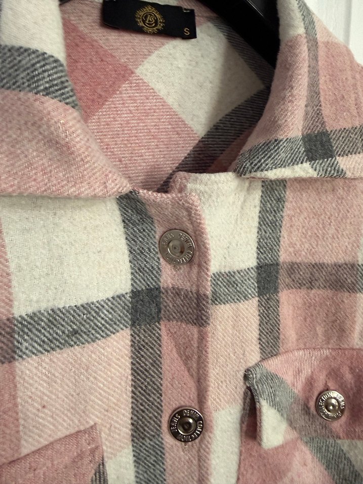 Pembe Kareli Düğmeli Kadın Hırka Gömlek - Görsel 3