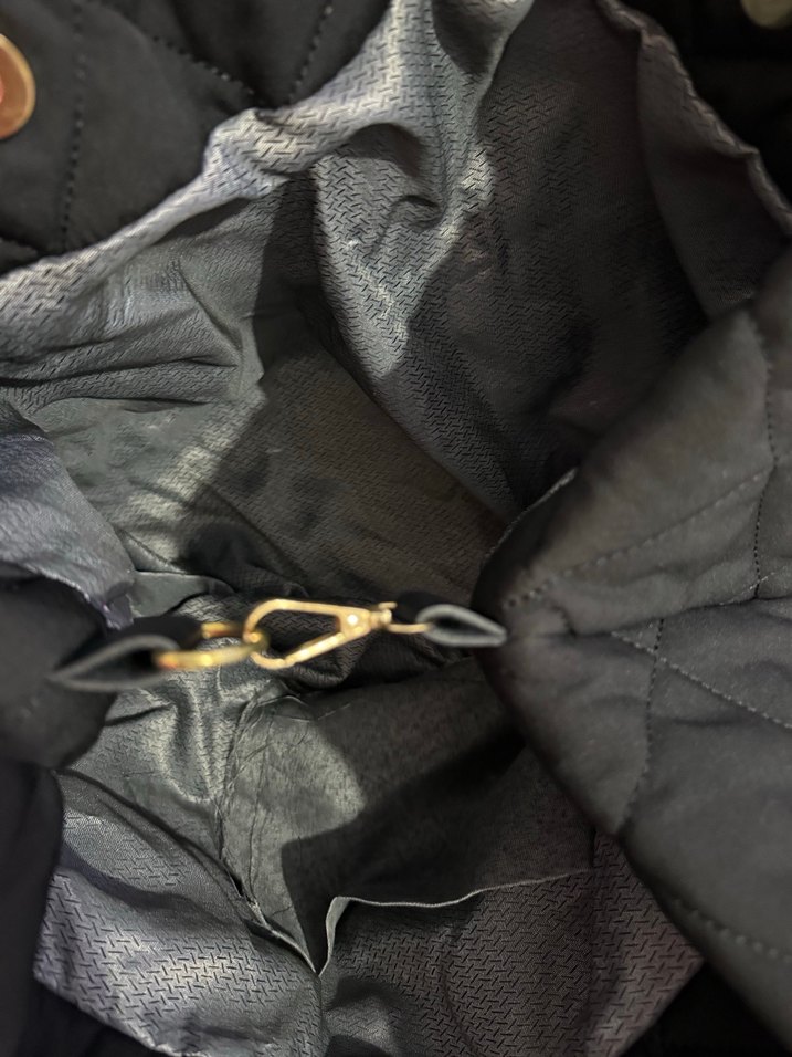 Siyah çanta - Görsel 3