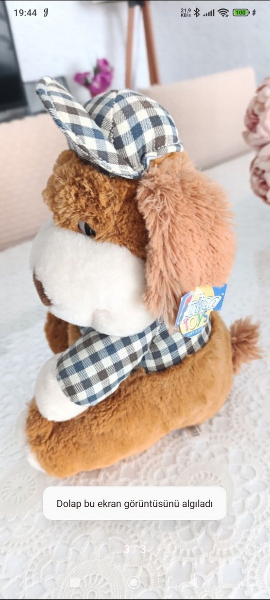 Ekose Kıyafetli Kahverengi Peluş Köpek - Görsel 3