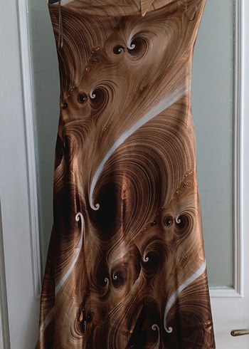 Kahverengi Parlak Drapeli Uzun Kadın Elbise - Görsel 2