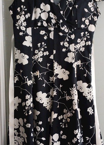 V Yaka Drapeli Midi Elbise Siyah Beyaz - Görsel 2