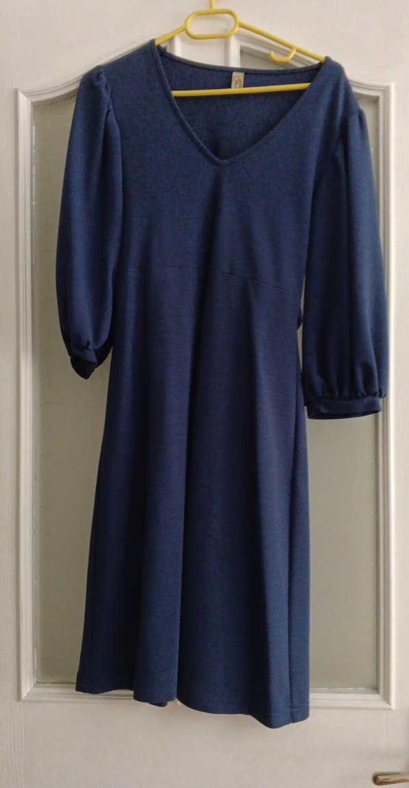 Lacivert V Yakalı Salaş Midi Triko Elbise - Görsel 2