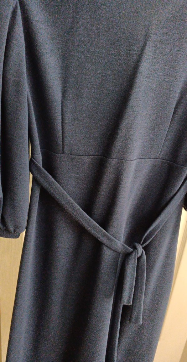 Lacivert V Yakalı Salaş Midi Triko Elbise - Görsel 3