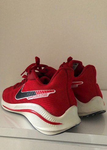 Kırmızı Bağcıklı Erkek Koşu Ayakkabısı - Görsel 3