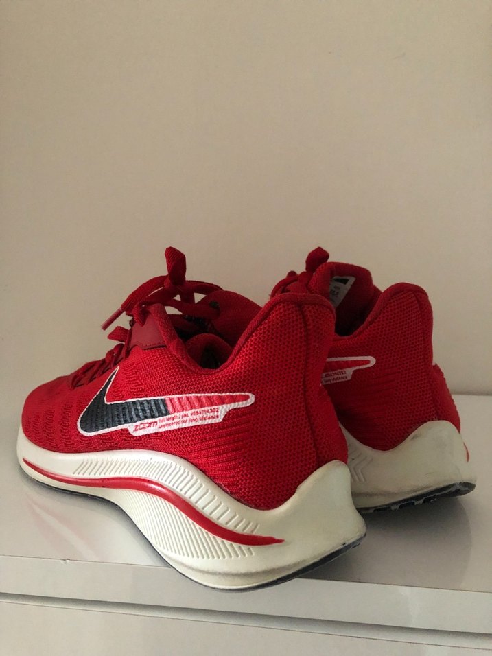 Kırmızı Bağcıklı Erkek Koşu Ayakkabısı - Görsel 3