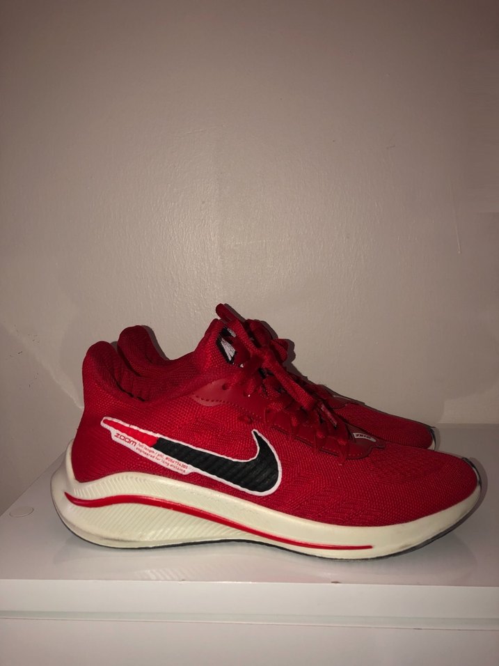 Kırmızı Bağcıklı Erkek Koşu Ayakkabısı - Görsel 2