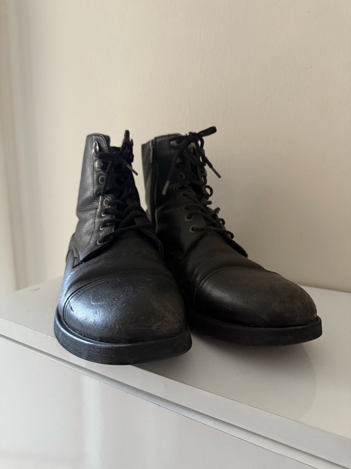 Siyah Deri Erkek Goth Bot - Görsel 4