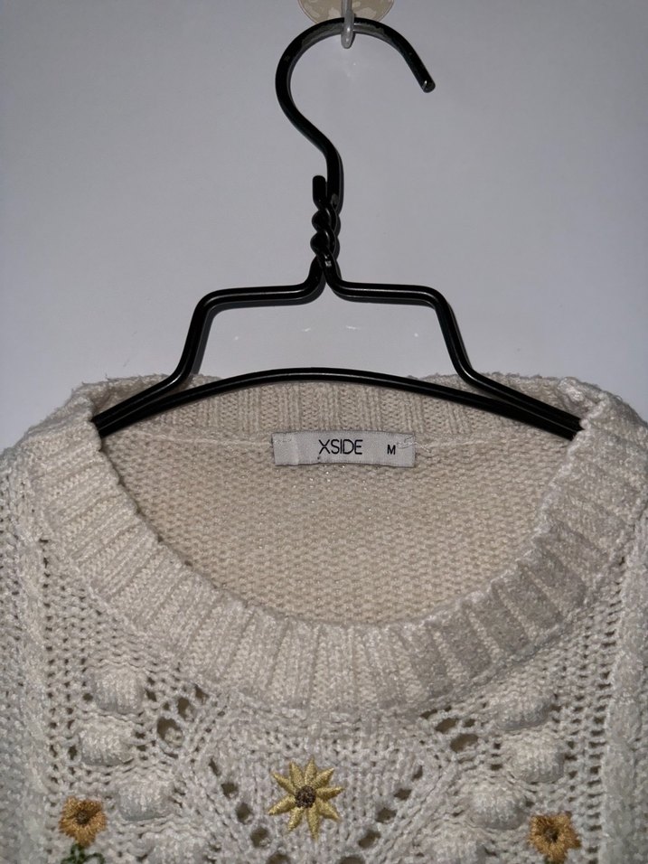 Nakışlı Beyaz Bohem Kadın Kazak - Görsel 3