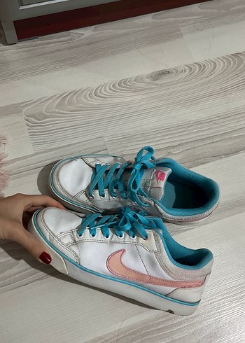 Kadın Beyaz Bağcıklı Spor Ayakkabı - Görsel 2